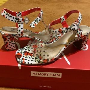 Women’s 2 inch heel sandals